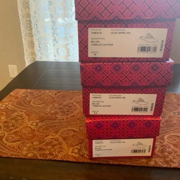 Tory Burch Tumbled Miller Sandal in olive sprig, BNIB, MSRP$198 A must have - Picture 4 of 4